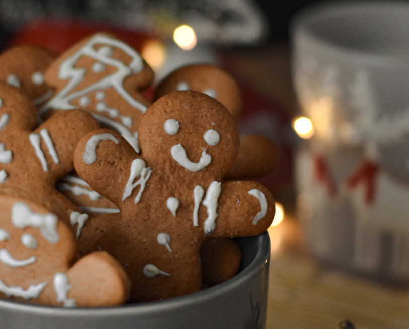 Holiday cookie treats - Unsplash - Aleksandra Tanasiienko